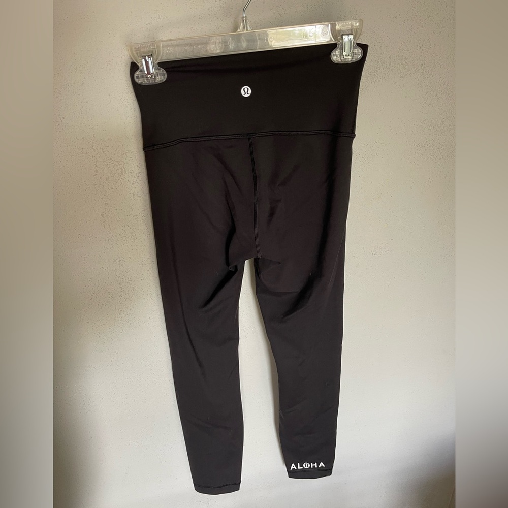 special edition aloha lululemon wunder under 25”